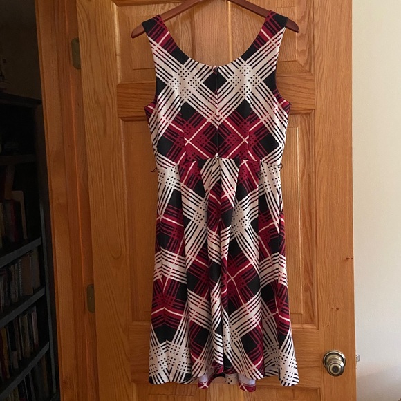 ModCloth Sleeveless Plaid Dress with pockets (Belt missing) - Size M Medium - Picture 3 of 12